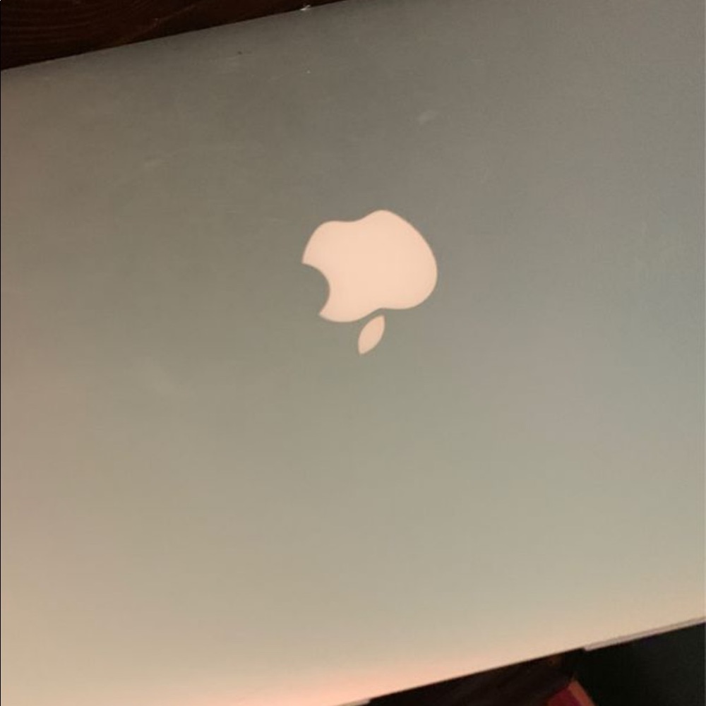 MacBook Air - Picture 2 of 2